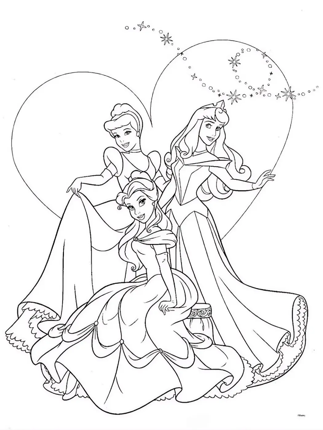 Ilustração em preto e branco das princesas Cinderela, Bela e Aurora reunidas em frente a um coração e brilhos no ar.